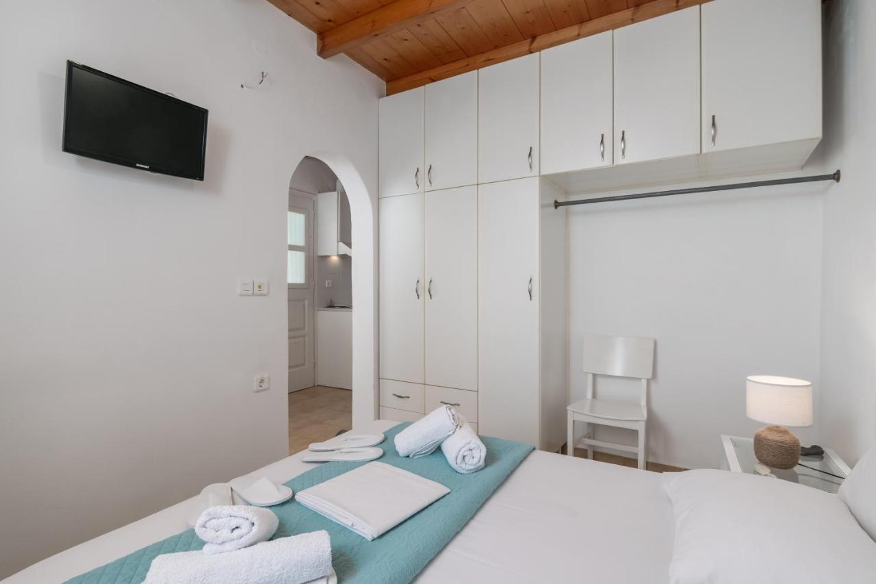 Georgia'S House & Apartment Adamantas  Luaran gambar