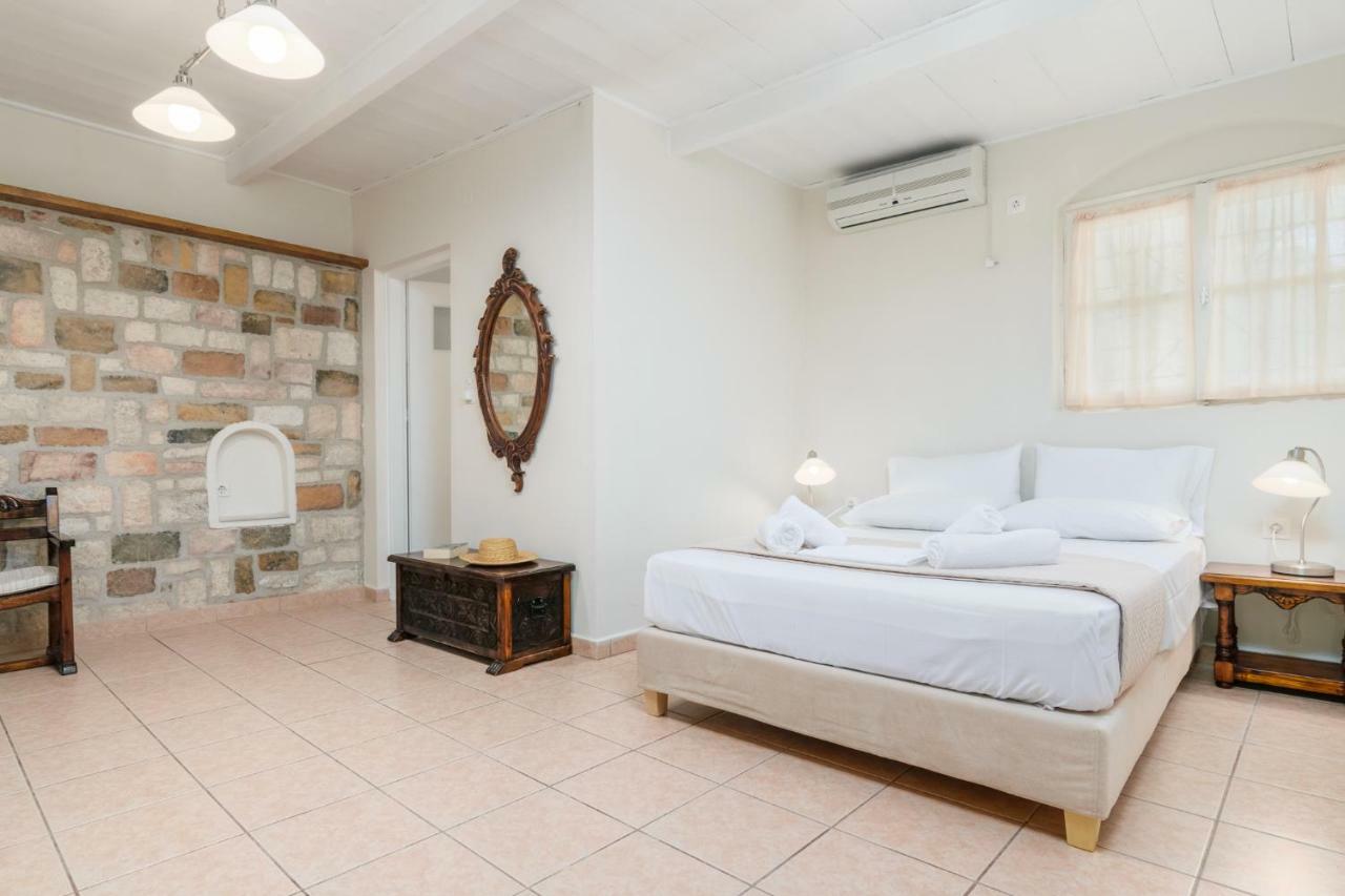 Georgia'S House & Apartment Adamantas  Luaran gambar